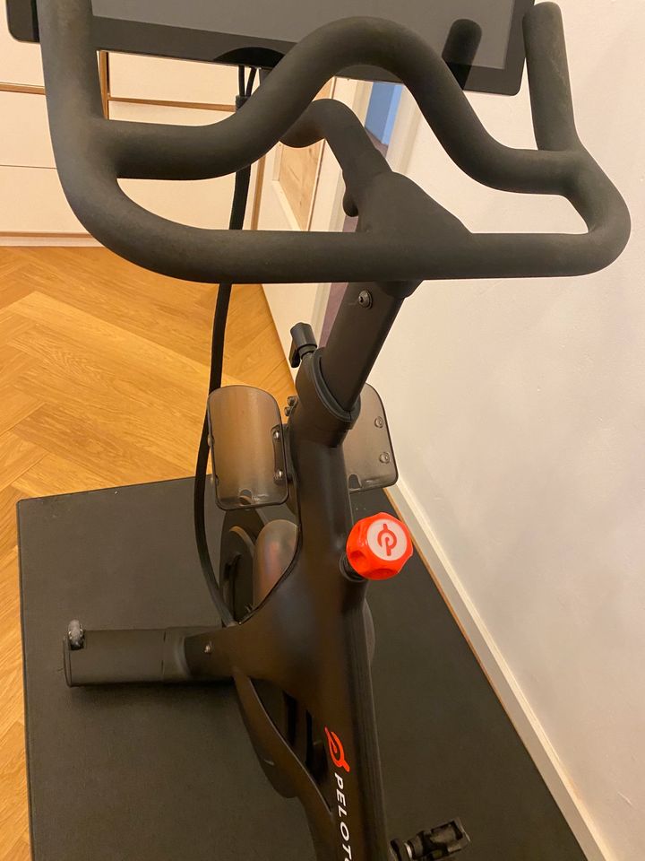 Peloton Bike in Stuttgart