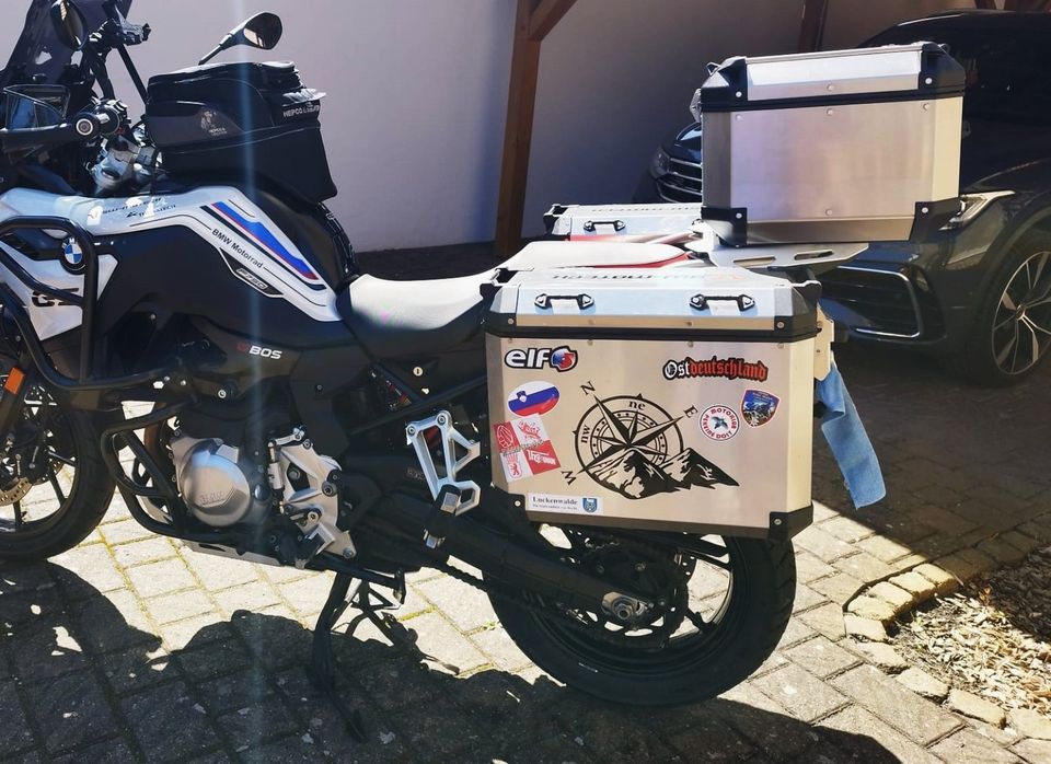 Motorrad Koffer + Topcase "Trekker Outback" von Givi in Berlin