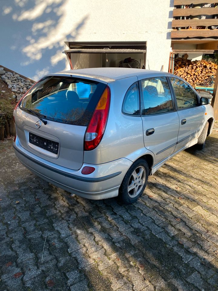 Nissan Almera Tino 1,8l Benzin in Dachsberg