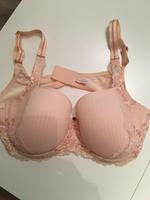 Triumph BH Modell „Florale“ 90C Top Marke ! Nordrhein-Westfalen - Steinhagen Vorschau