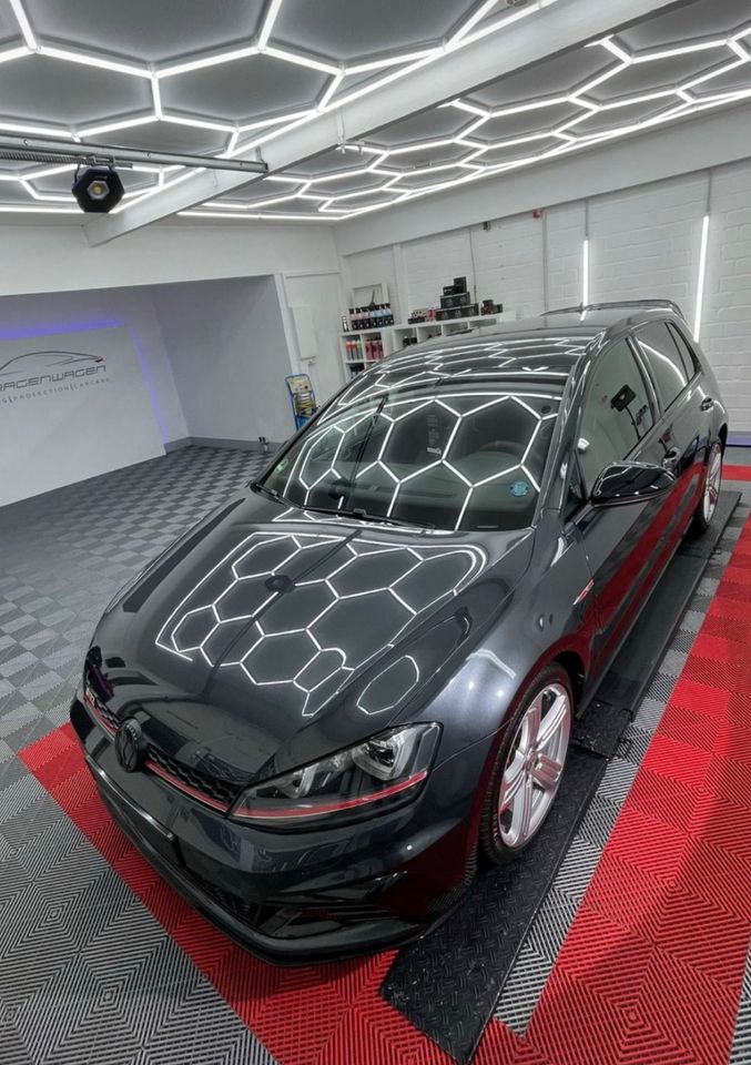 Golf 7 gti clubsport voll Dynaudio in Duisburg