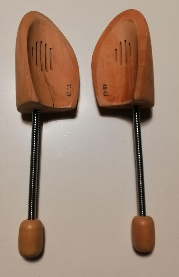Holz Schuhspanner Gr. 40 41 robust in Celle