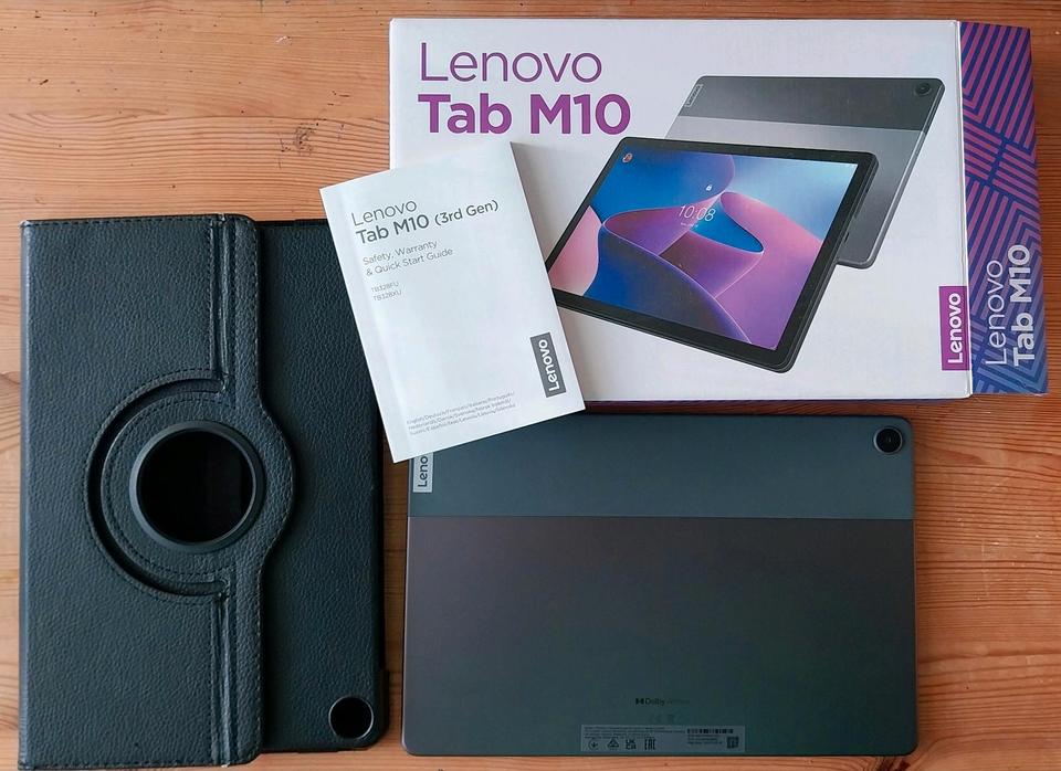 Lenovo Tab 10,1" 32GB Speicher inkl Hülle neuwertig in Hameln