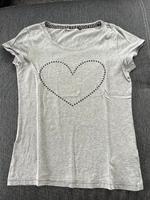 Only Tshirt Shirt T-shirt grau Herz Gr XS Bayern - Wenzenbach Vorschau