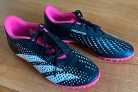 Adidas Predator schwarz/pink Größe 43 1/2 Friedrichshain-Kreuzberg - Kreuzberg Vorschau