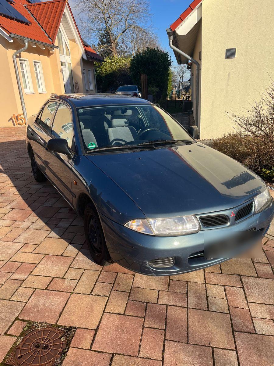 Abbildung des Autos Mitsubishi Carisma 1.6 G…