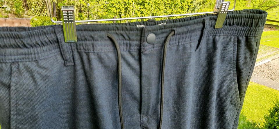 Herren Hose Stoffhose Chino C&A grau blau Gr. L in Bad Hersfeld