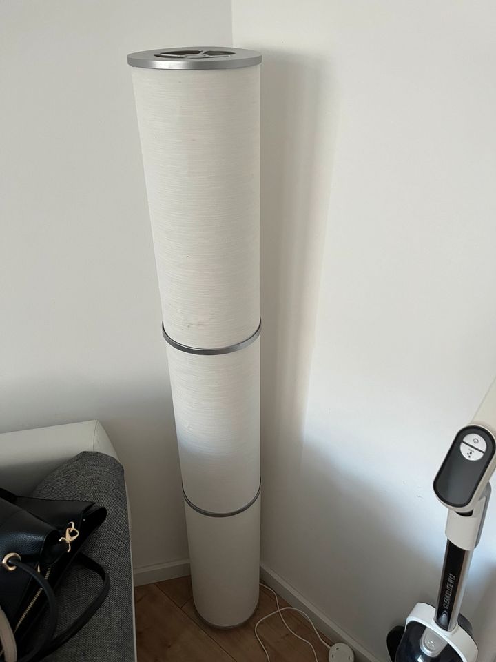 Ikea Stehlampe Standleuchte Vidja weiß grau in Köln