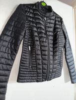 Schwarze schicke Guess Steppjacke Gr XS/34 Nordrhein-Westfalen - Mönchengladbach Vorschau