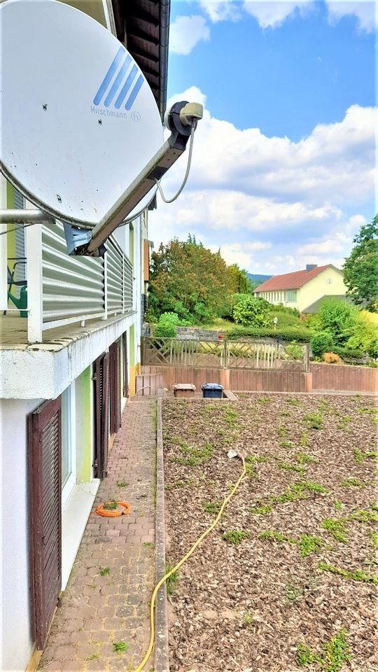 Gedern: Gepflegtes 2 FH mit sehr großem Garten in Wohnlage! in Gedern