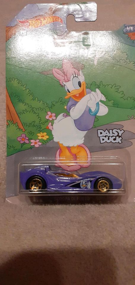 6 Disney Hot Wheels Autos zusammen für 30 Euro in Eschwege