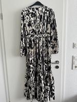 Schönes neues langes Kleid mit Etikett Größe L Stuttgart - Stuttgart-Mitte Vorschau