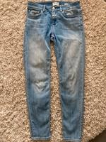 Closed Jeans hellblau Gr.26/XS used look sehr guter Zustand Nordrhein-Westfalen - Netphen Vorschau