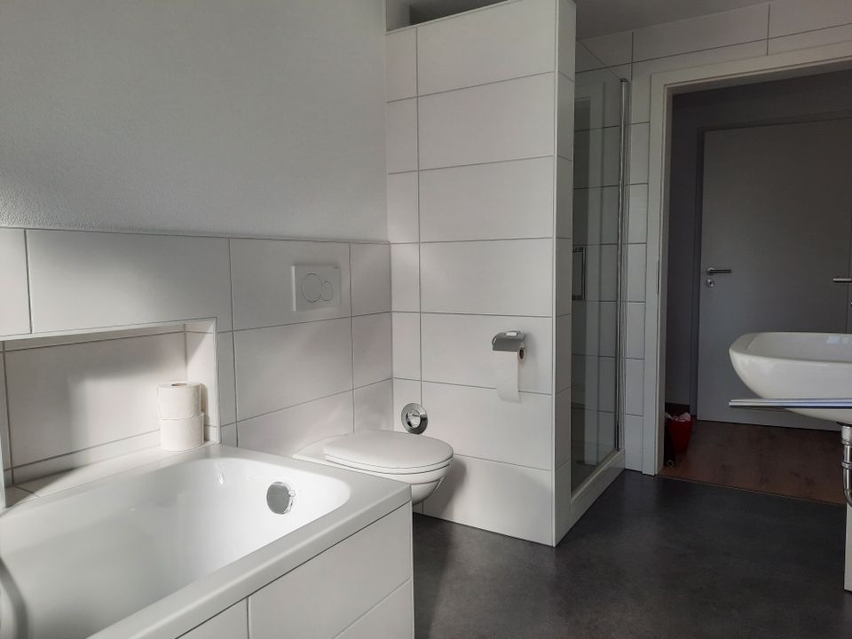 Charmante 2,5-Zimmer DG-Wohnung mit toller Aussicht in Gaildorf in Gaildorf