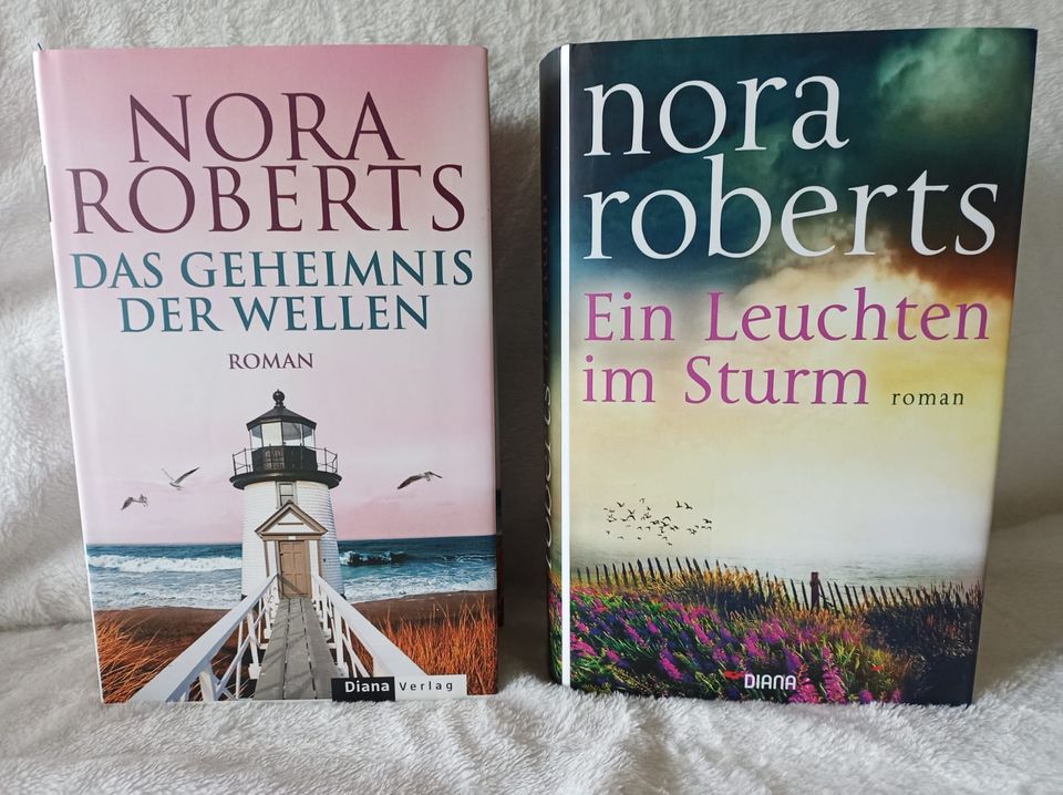 2 Romane von Nora Roberts in Bad Hersfeld