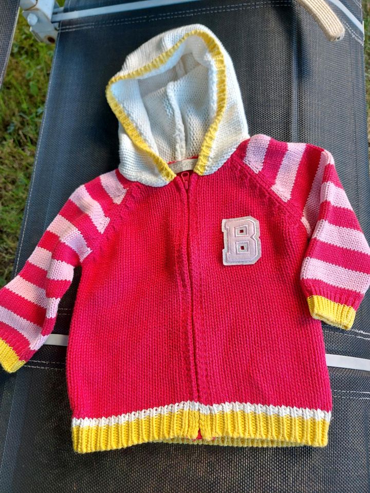 Strickjacke Staccato Gr 68 in Baden-Württemberg - Achern | Babykleidung  Größe 68 kaufen | eBay Kleinanzeigen ist jetzt Kleinanzeigen