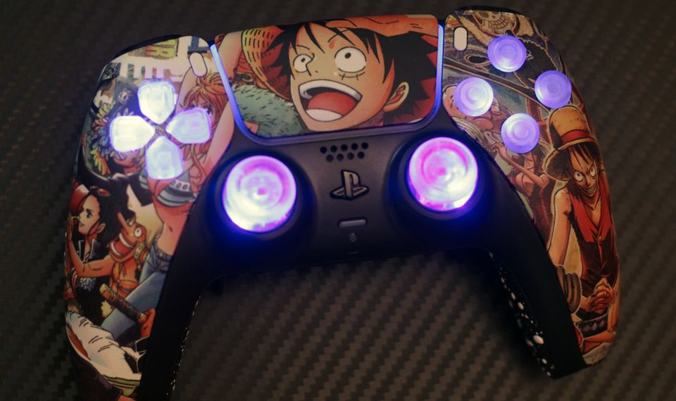 Playstation 5 PS5 Scuf Controller One Piece LED (NEU/ Garantie) in Berlin