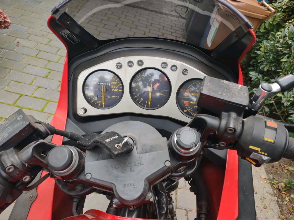 Honda CBX 750 F. Tüv 2 Jahre. BJ 1987 in Oststeinbek