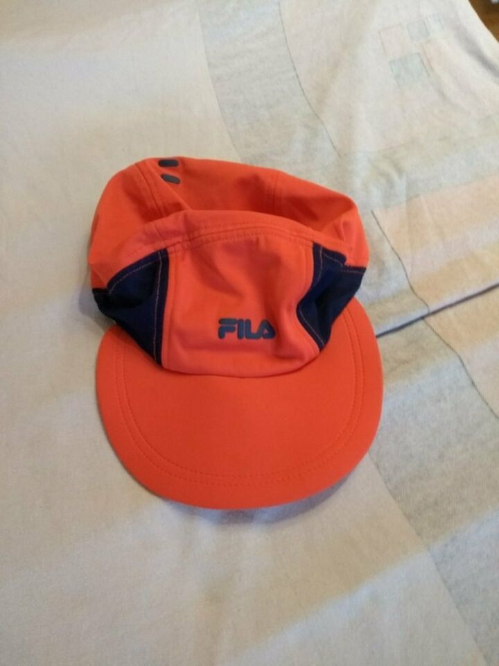 FILA Cap Schirmmütze hat in Berlin