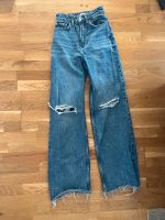 Jeans high waist, weites Bein H&M Gr. 32 kaum getragen Baden-Württemberg - Konstanz Vorschau