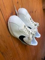 Nike sneaker wie neu Größe 43 Nordrhein-Westfalen - Bergheim Vorschau