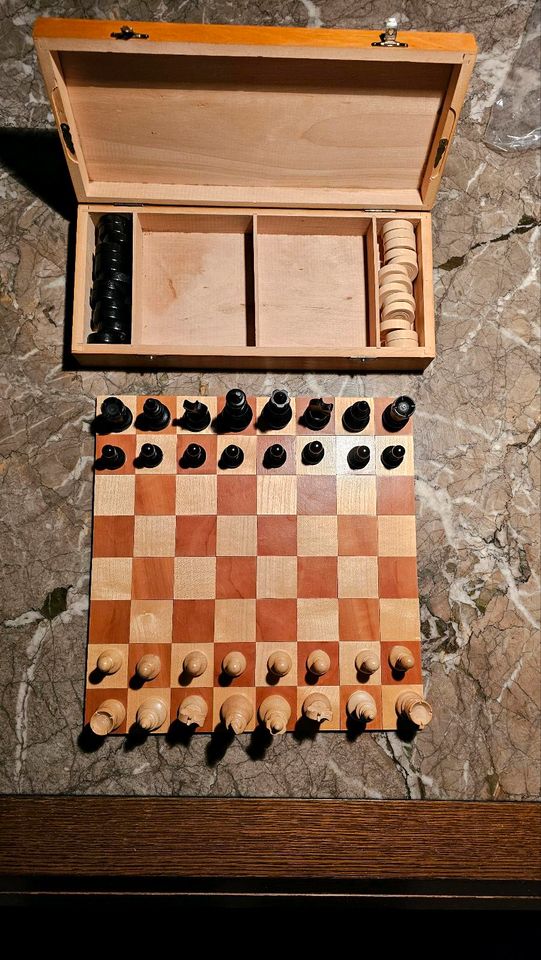 Kleines Schach- und Damespiel in Soest