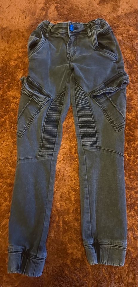 Jungen Jeans Hose gr. 140 in Stadland