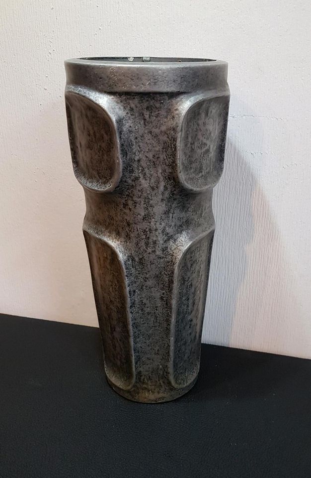 Grabvase Vase in Duisburg