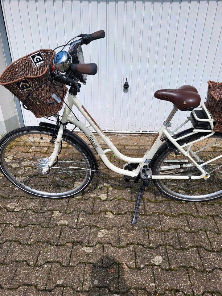 Schönes E-Bike von Fischer in Düsseldorf