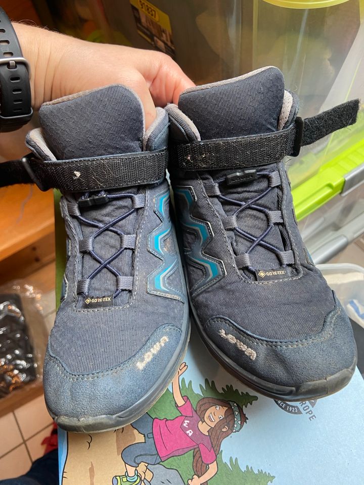 Lowa Maddox Gr. 35 blau Wanderschuh Kinder in Berghaupten