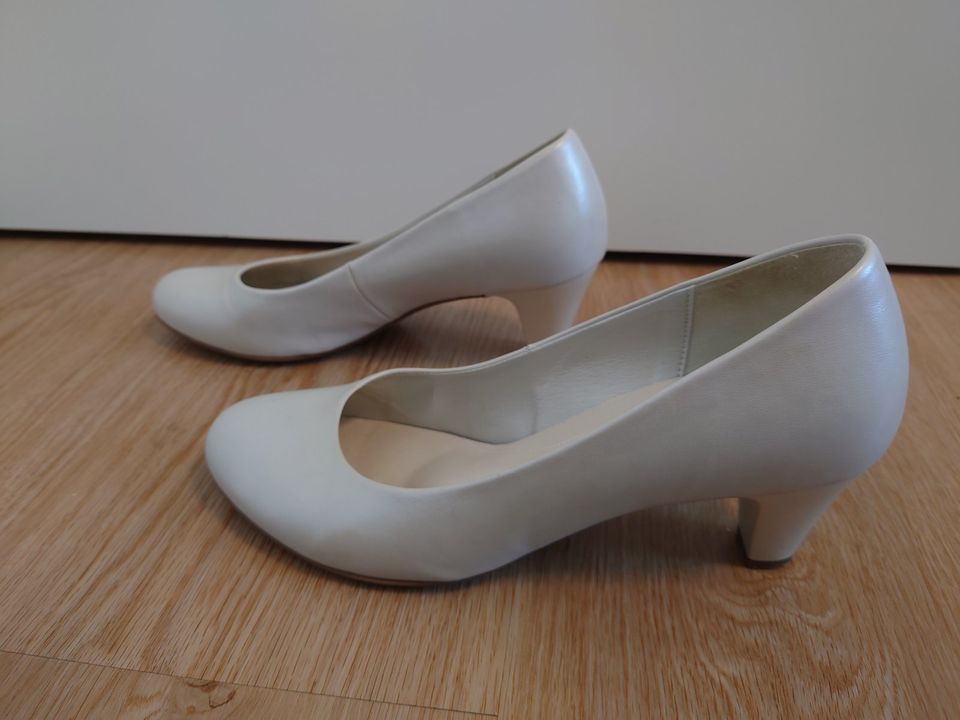 Gabor - Pumps high heel - creme weiß, Gr. 37,5 / 4 1/2, wie neu in Emmendingen