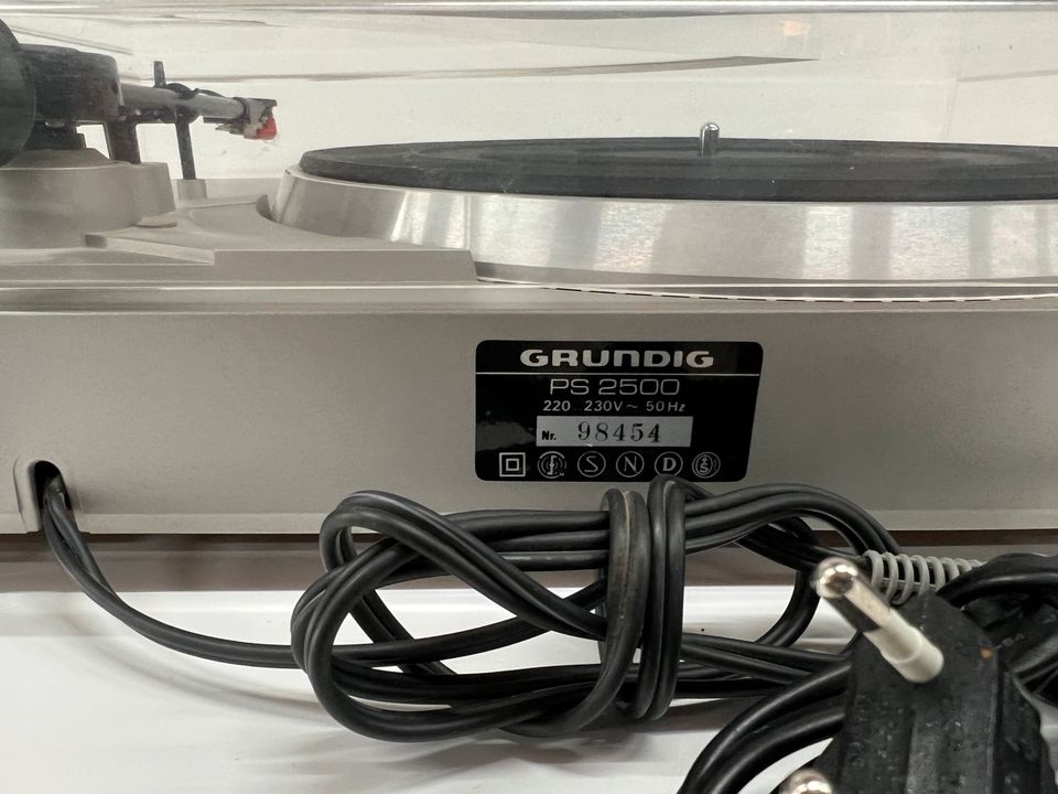 Hi-Fi**Plattenspieler*** GRUNDIG PS 2500*** VOLLAUTOMAT in Hof (Saale)