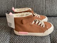 warm gefüttert Halbschuhe Sneaker Gr. 33 H&M Baden-Württemberg - Crailsheim Vorschau