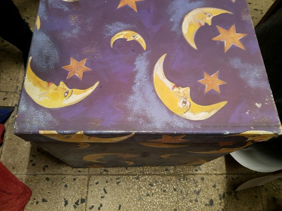 Riesen Karton Schachteln Geschenboxen Set Mond Sterne blau gelb in Gelsenkirchen