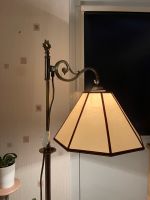 Stehlampe Lampenschirm Vintage Retro aus Messing Made in Germany Nordrhein-Westfalen - Rheda-Wiedenbrück Vorschau