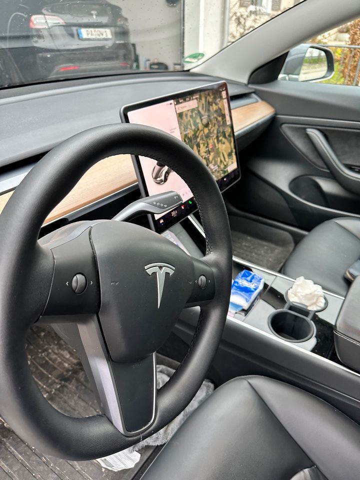 Tesla Model 3 Standard Range plus in Ruhstorf an der Rott