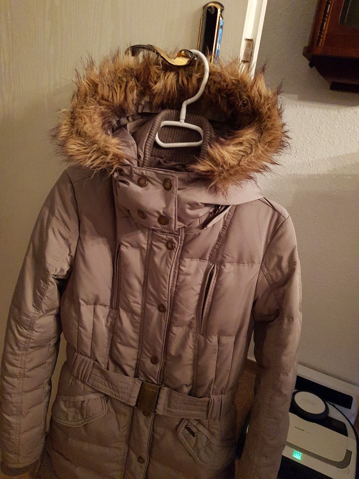 Pepe Jeans Daunenjacke Jacke Winterjacke S in Berlin