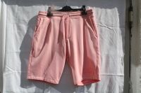 Esprit Herren Shorts im Jogger Stile Gr. L rosa m. Emblem NEU Düsseldorf - Bilk Vorschau