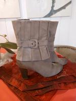 Interessante Stiefeletten in Größe 39 Baden-Württemberg - Urbach Vorschau