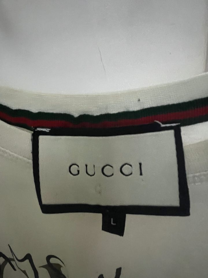 GUCCI T Shirt  aus Baumwoll - Jersey mit Strickerei neuwertig in Weinheim