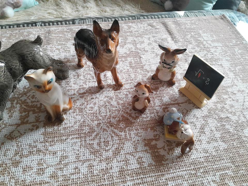 verkaufe original göbel Figuren.  Können auch einzeln gekauft in Oberhausen