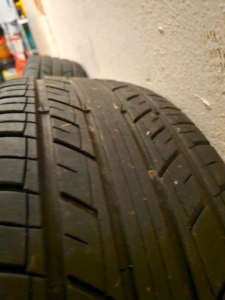 Alufelgen auf Sommereifen 215/60R16 in Freudenberg