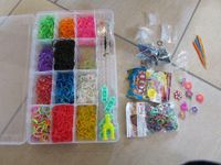 Loom Bands mit Aufbewahrungsbox und viel Zubehör Bayern - Werneck Vorschau