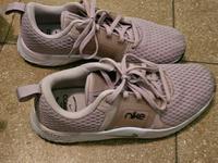 Verkaufe Nike Schuhe Größe 39 Niedersachsen - Osnabrück Vorschau