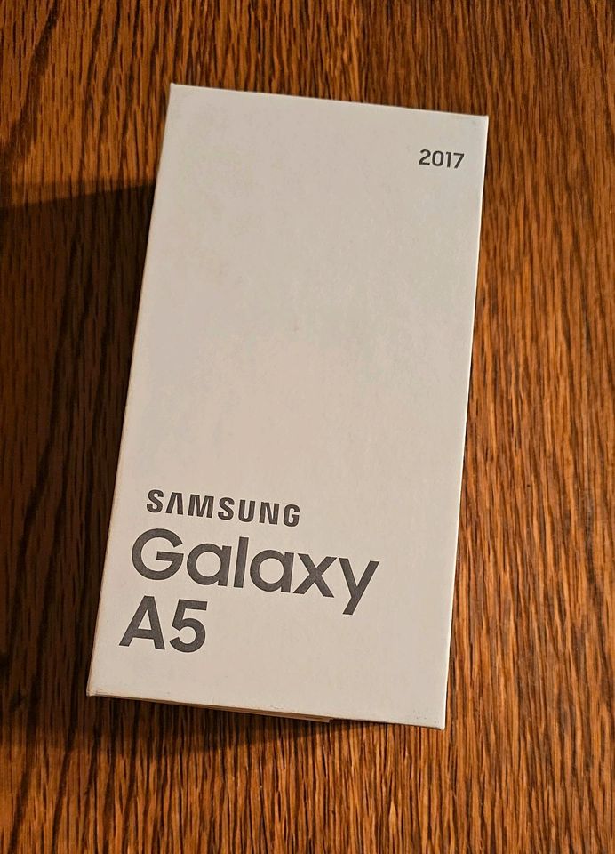 Samsung Galaxy A 5 (2017) 32 GB, Top Zustand in Euskirchen