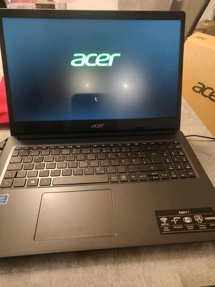 Acer Laptop in Meine