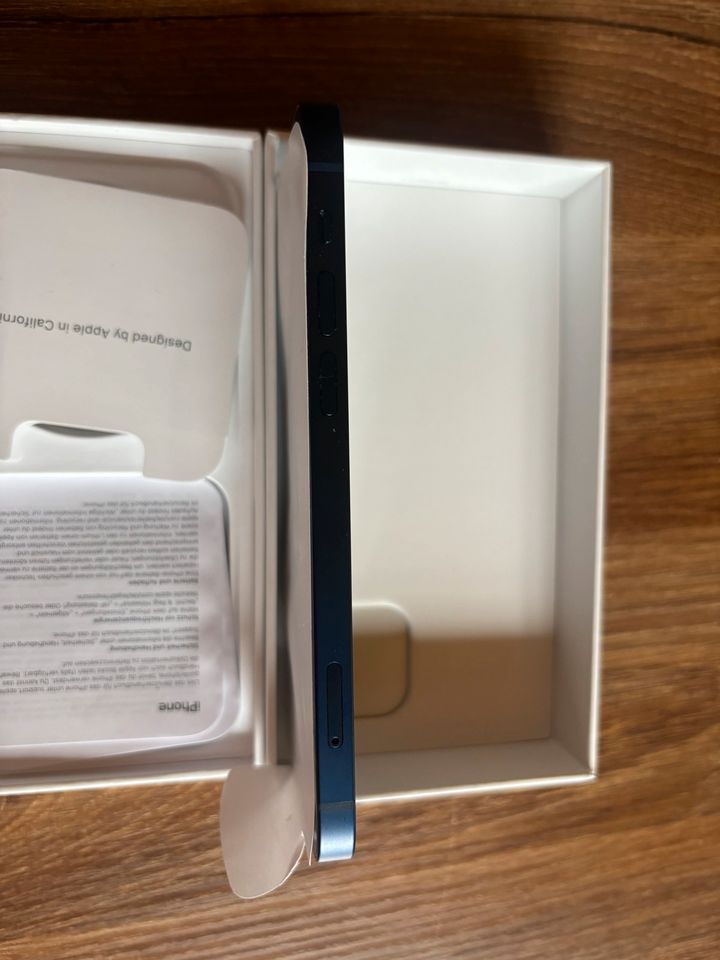 iPhone 12, 128GB, Blau, defekt in Grünhain-Beierfeld 