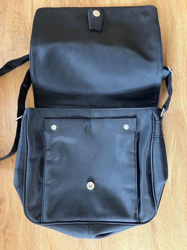 Tasche Umhängetasche Handtasche Bag schwarz in Beindersheim