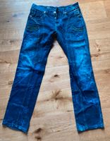Jeans mit Abnähern und Taschen - Größe 34 - NEU Rheinland-Pfalz - Weselberg Vorschau
