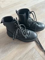 Schwarze Stiefel Mädchen 32 Nordrhein-Westfalen - Hürth Vorschau